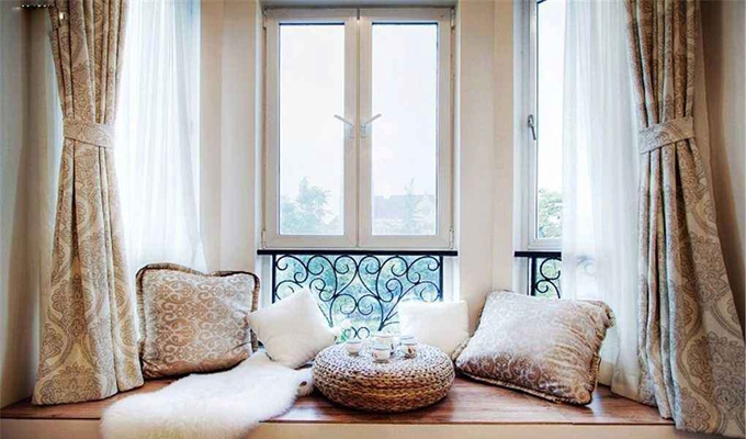 布艺窗帘保养方法和技巧，如何更鲜亮？